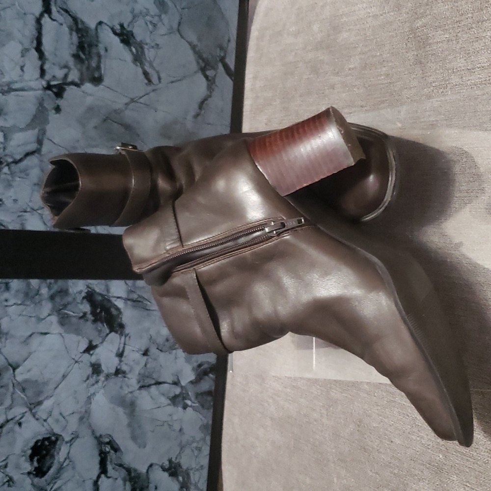 Karen Scott brown leather boots - Picture 3 of 8